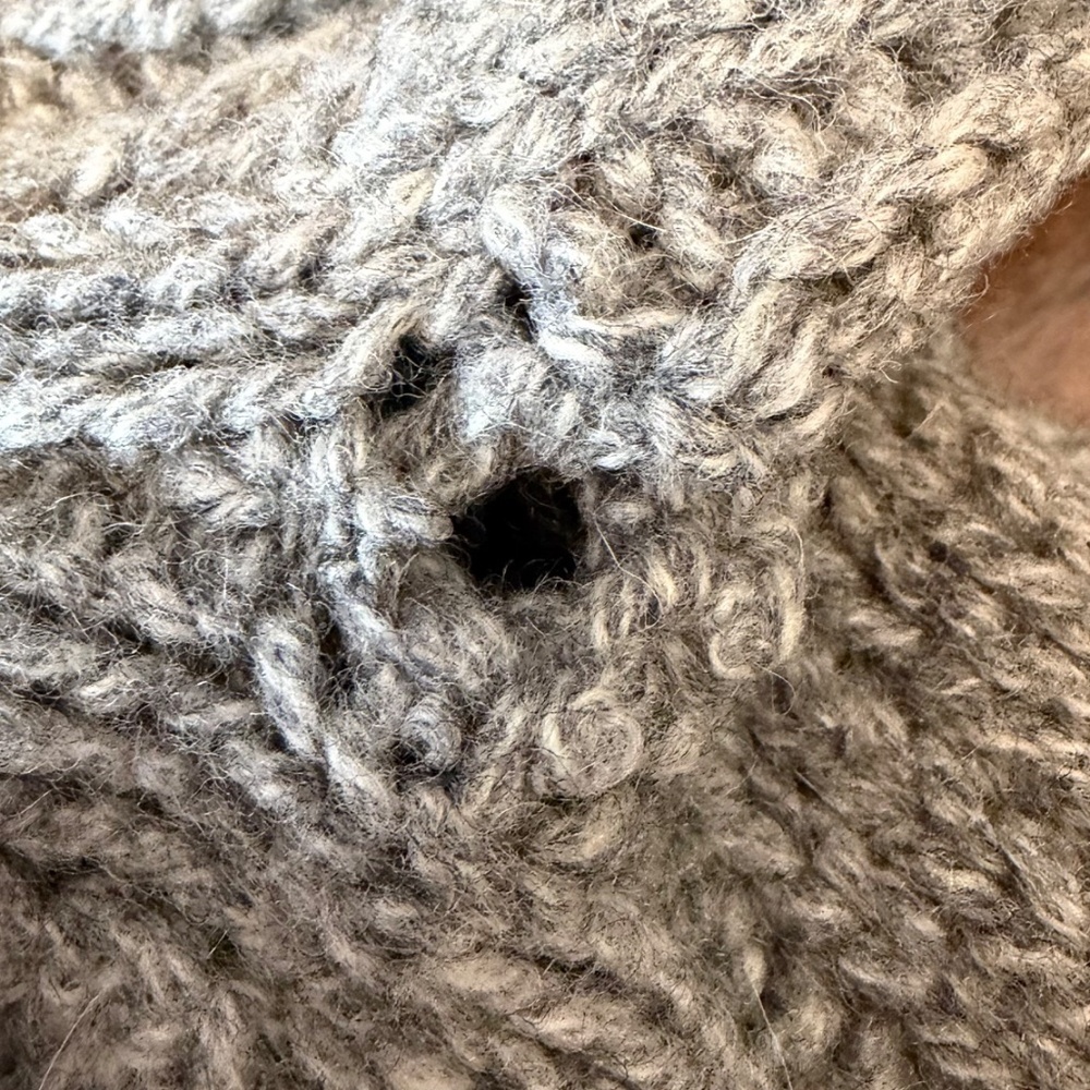 Abercrombie & Fitch Y2K Hooded Lambswool Brown Cardigan with Tie, Size Medium - Picture 15 of 15